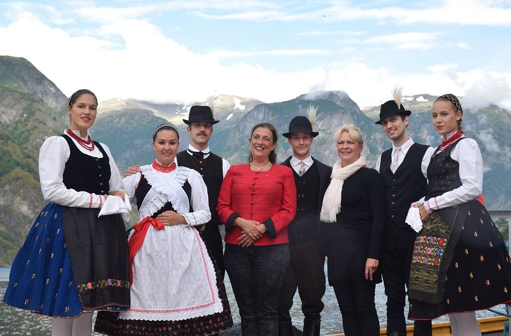 Norwegian-Hungarian Cultural Festival in Undredal
